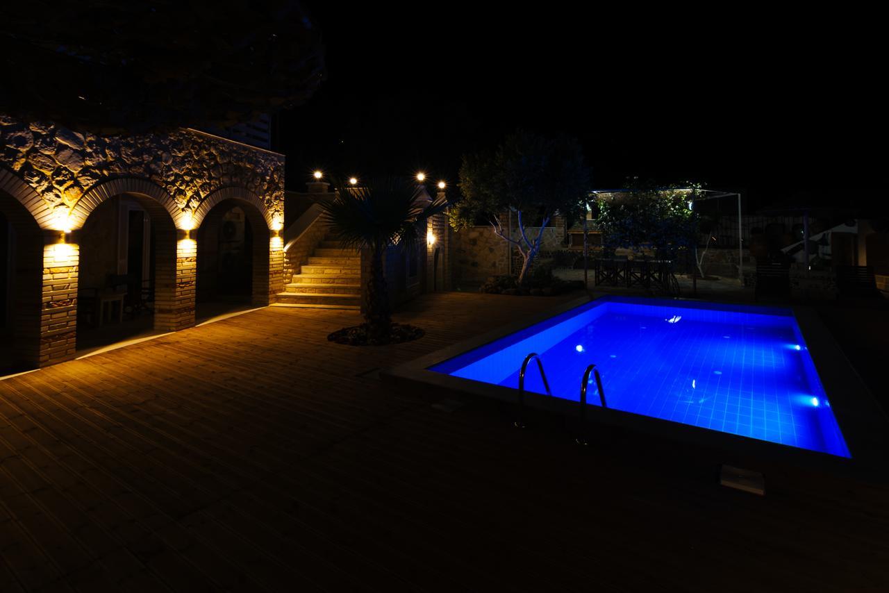 Aristidis Country Villa-Anesis Kamilari Exterior foto